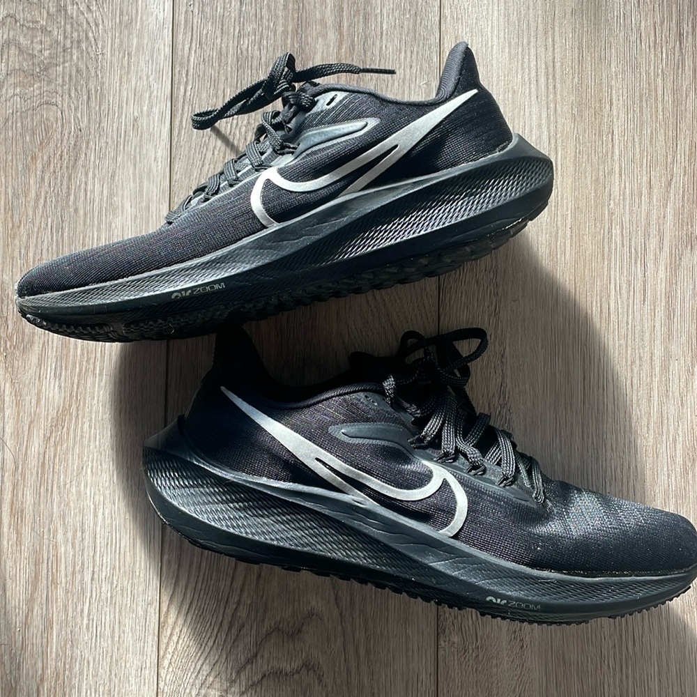 Nike Women’s Air Zoom Pegasus 39 - Size 8.5